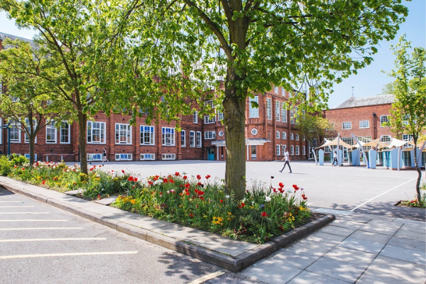 Bootham-boarding-school-UK-building-campus