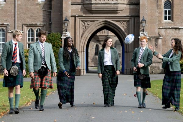 Glenalmond-college-boarding-school-uk-students-campus