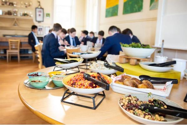 Malvern-college-boarding-school-uk-campus-dining