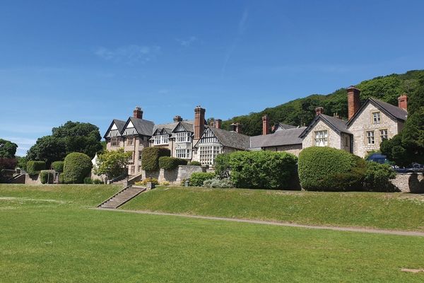 St-David's-college-boarding-school-uk-building-campus