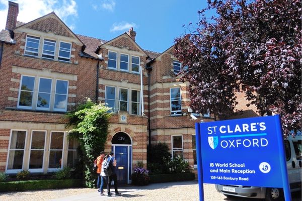 StClare's-Oxford-boarding-school-uk-building-campus