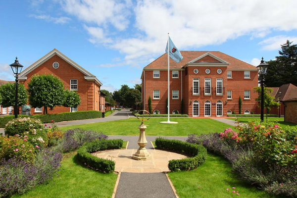 TASIS-England-boarding-school-UK-campus-building