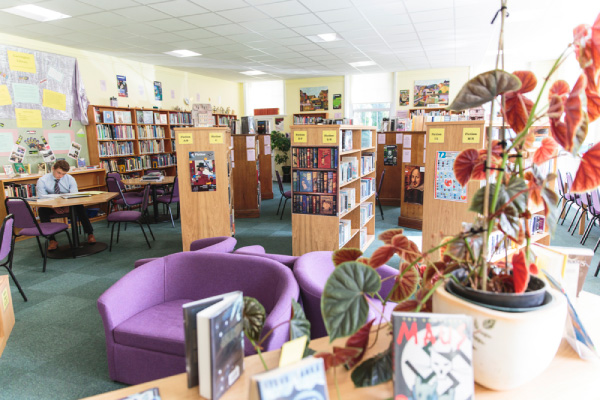 Taunton-boarding-school-UK-library