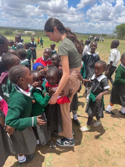 boarding-school-student-on-kenya-trip-with-local-children