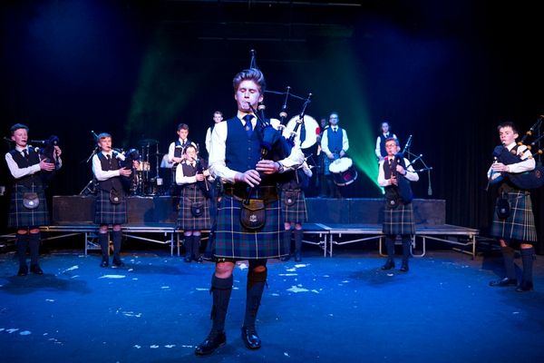 fettes-college-boarding-school-uk-music-bagpipes