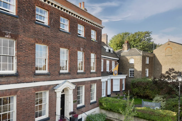 rochester-independent-boarding-school-UK-campus-building