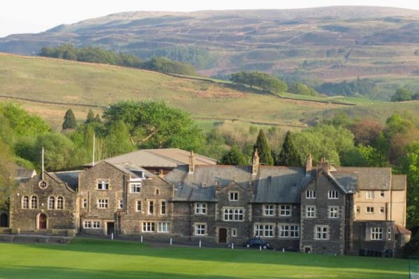 sedbergh-boarding-school-uk-building-campus