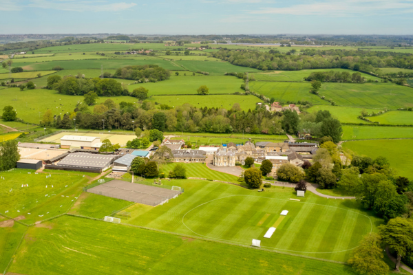 stonar-boarding-school-uk-building-campus